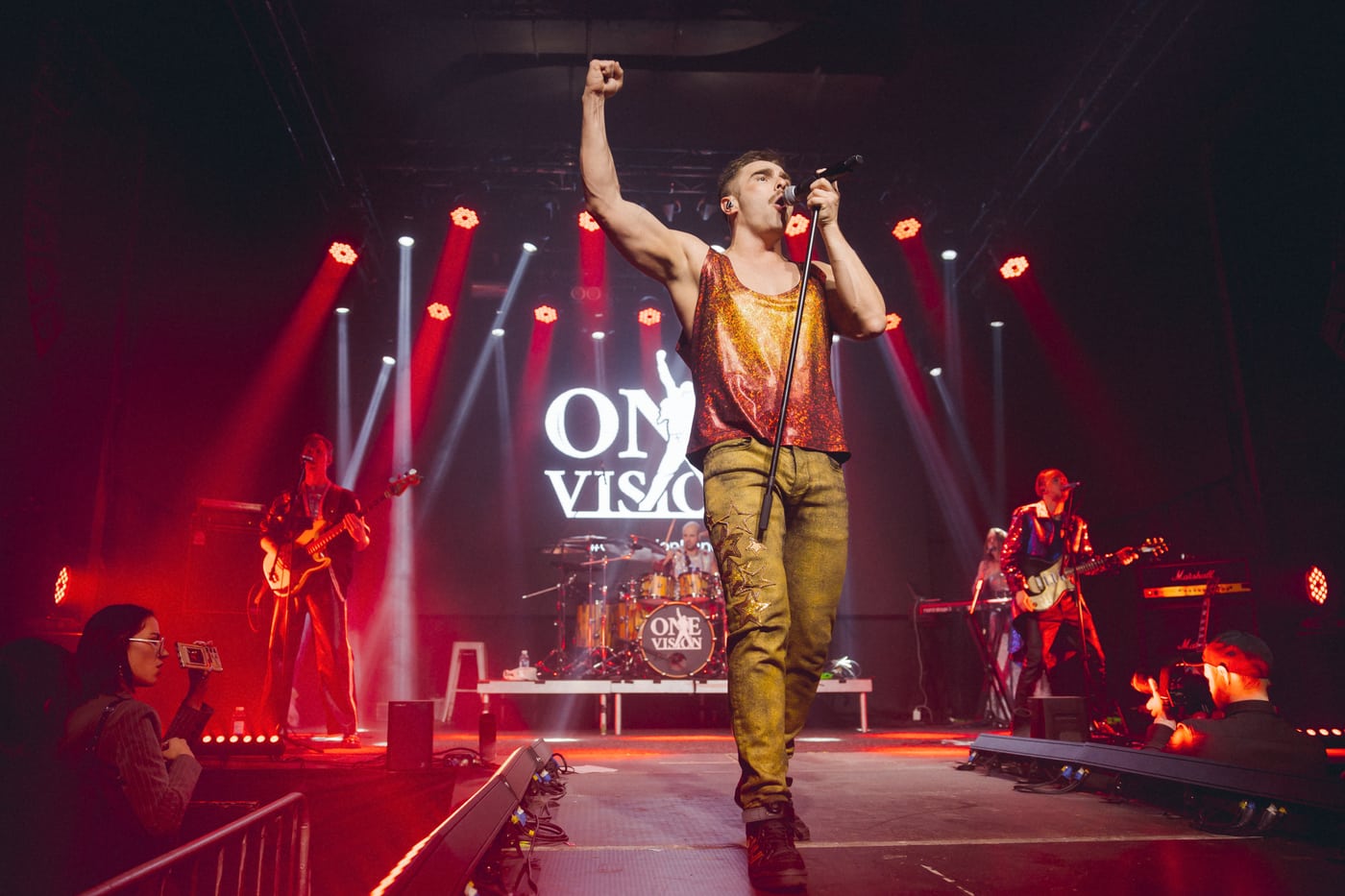 THE GREATEST HITS OF QUEEN